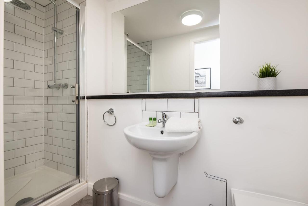 Host Apartments - Spacious 3 Bed Apartment With 3 Ensuites Liverpool Exterior foto